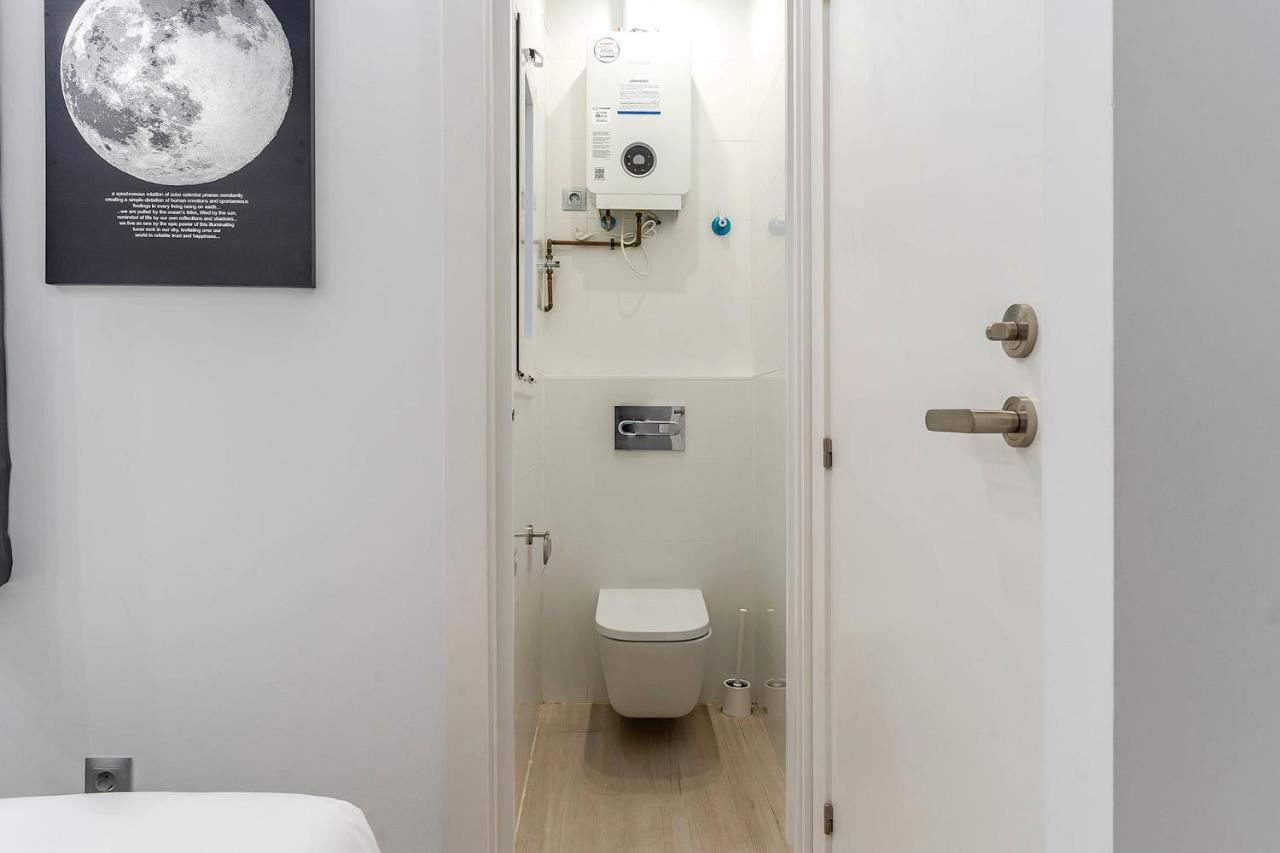Ab Poble Sec Apartment Barcelona Bagian luar foto