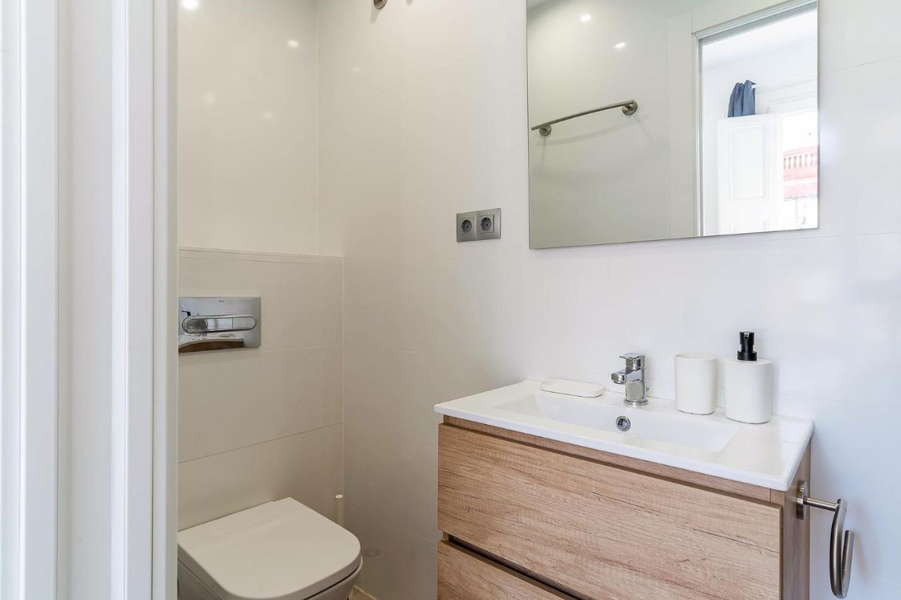 Ab Poble Sec Apartment Barcelona Bagian luar foto